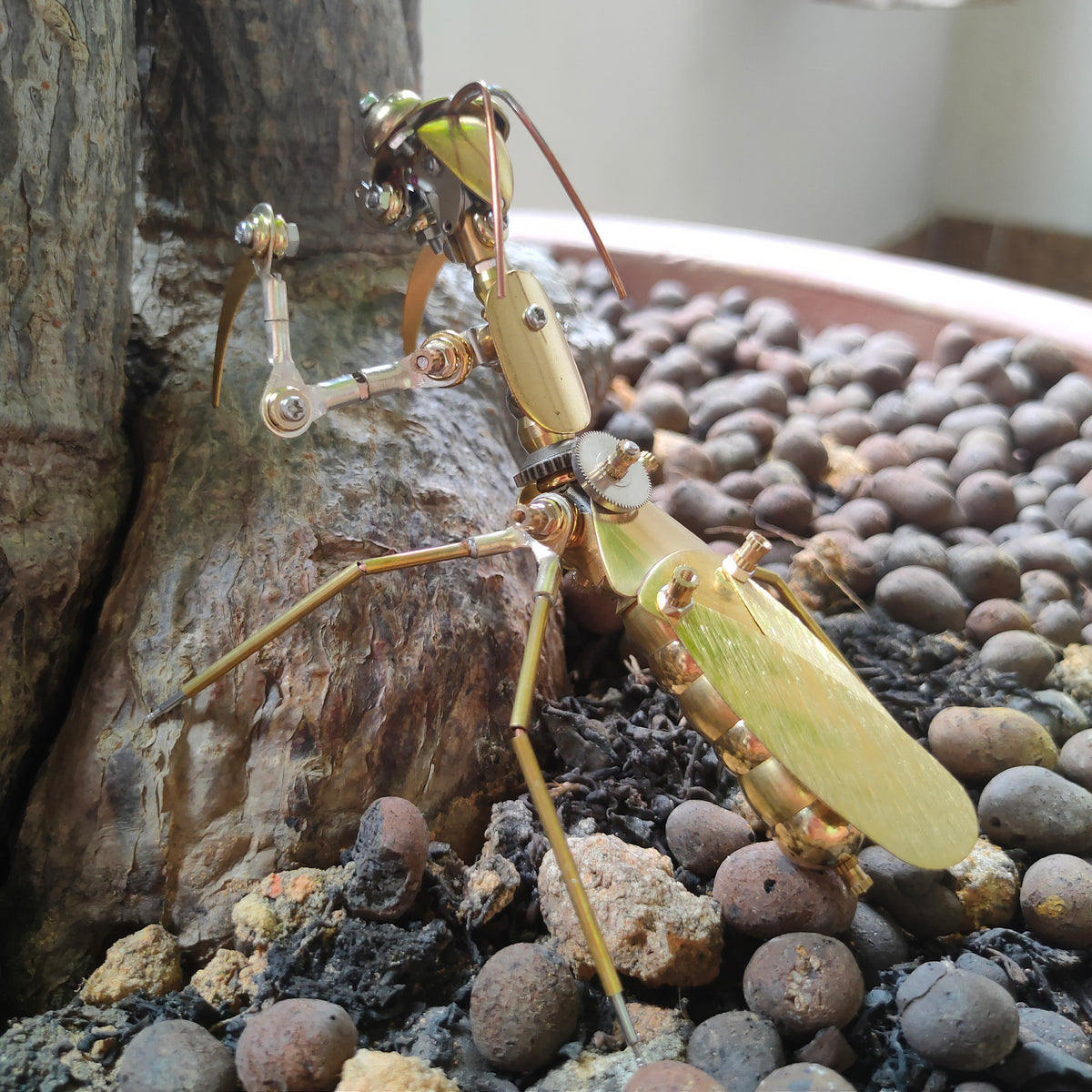 Handcrafted Metal Mantis