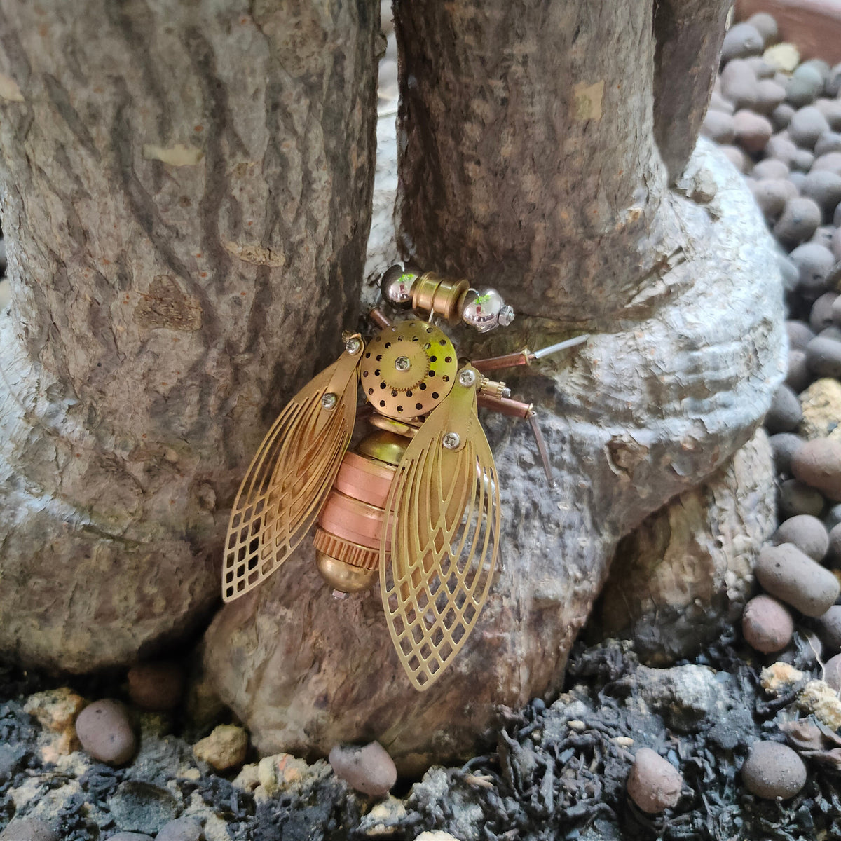 Mechanical Fly Ornament