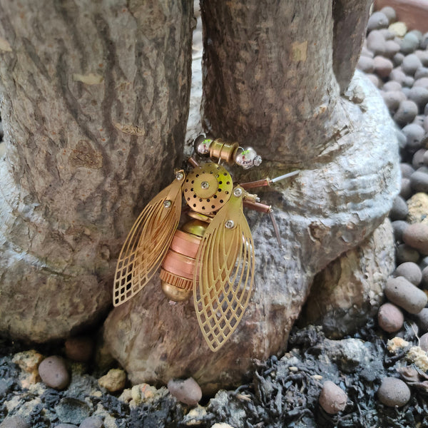 Mechanical Fly Ornament